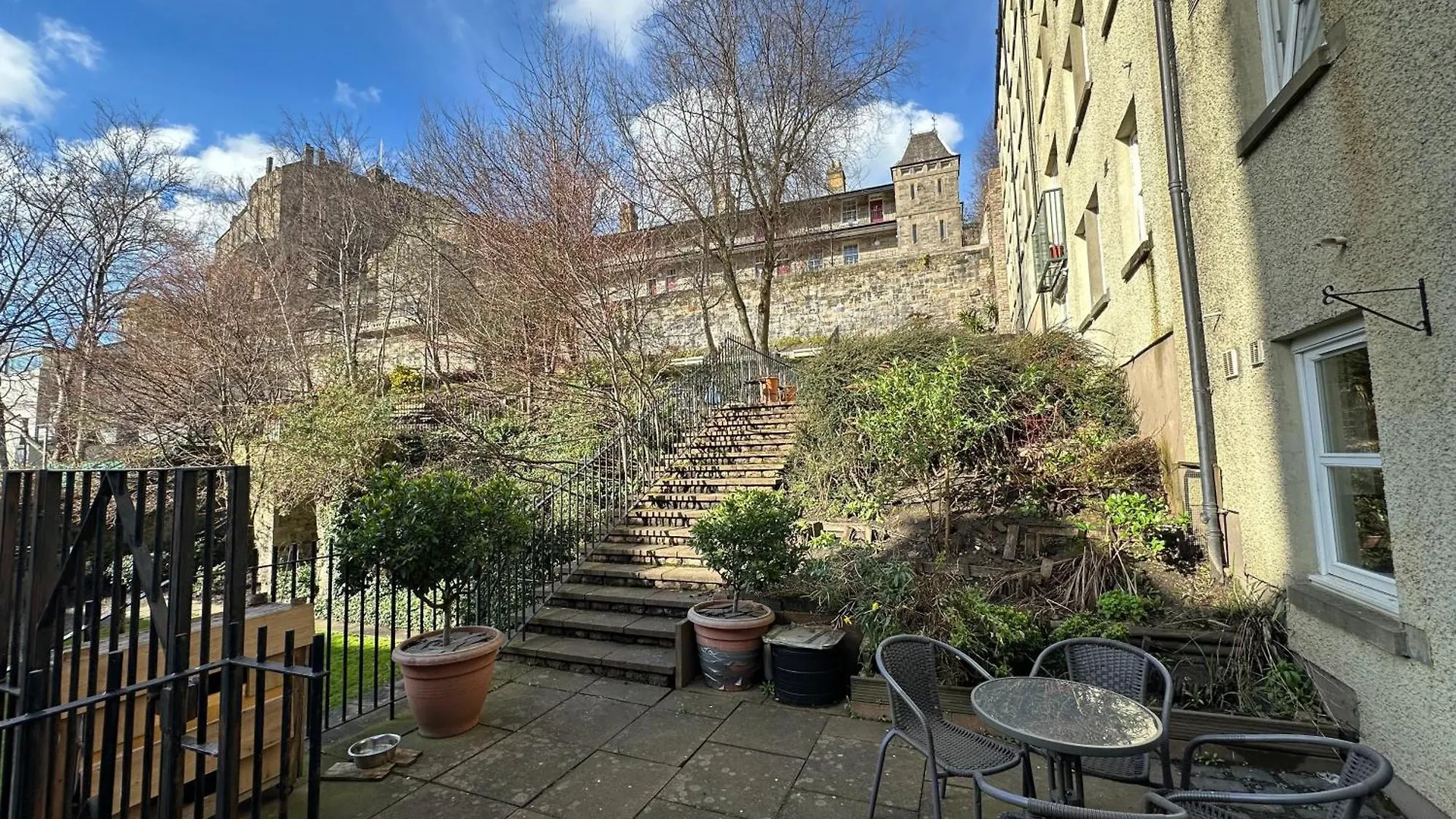 Castle Wynd Old Town Apartment Edinburgh